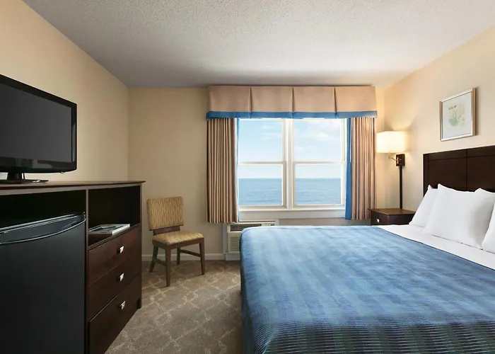 Harrison Hall Hotel 2*
